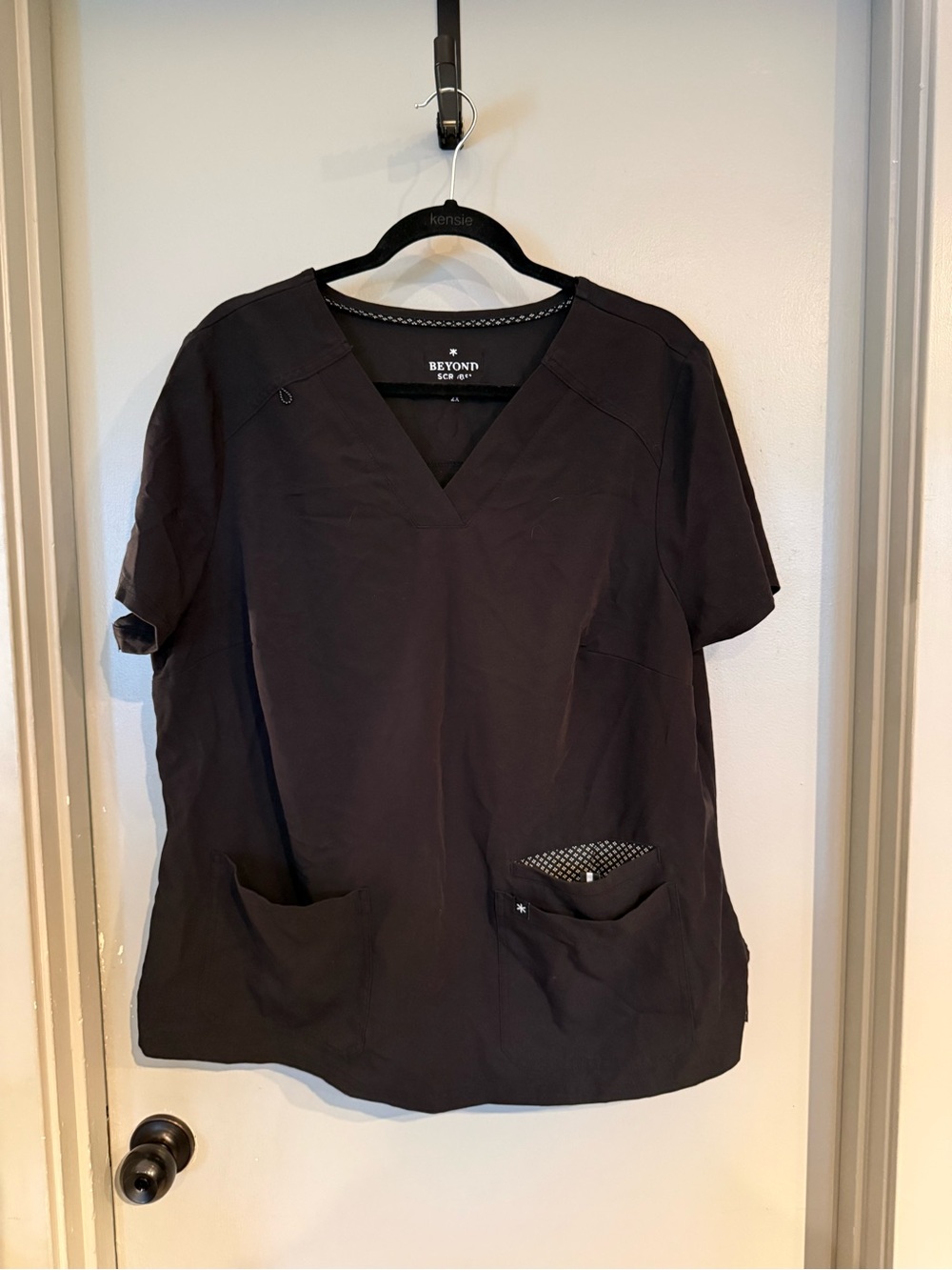 Beyond Scrubs Women's Black V-Neck Short Sleeve Medical Top